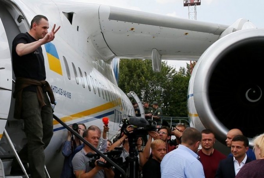 СЕНЦОВ, СУЩЕНКО ТА ЩЕ 33 В'ЯЗНІ КРЕМЛЯ ПОВЕРНУЛИСЯ В УКРАЇНУ