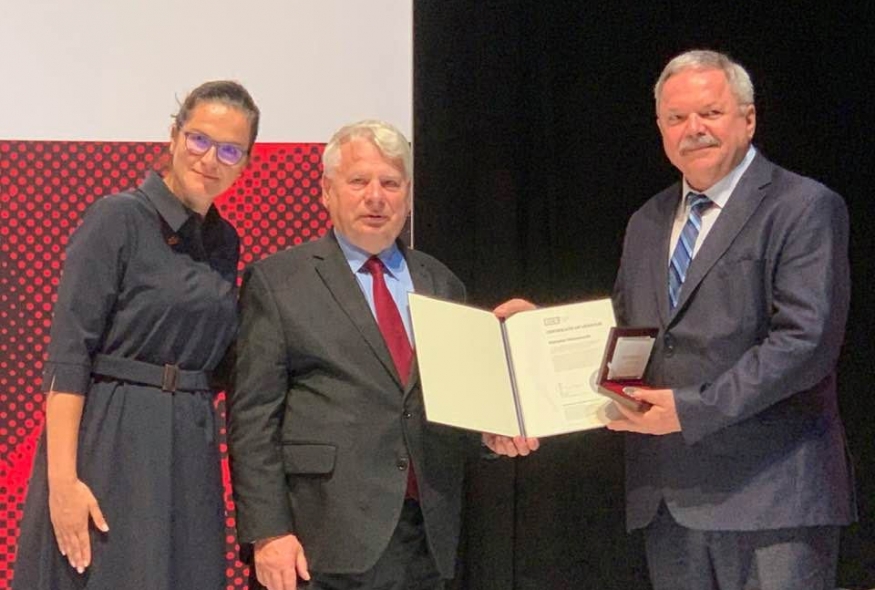 Європейський Центр Солідарності нагородив Мирослава Мариновича Медаллю Вдячності