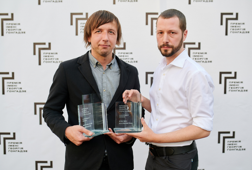 Mstyslav Chernov and Evgeny Maloletka receive the 2022 Georgy Gongadze Prize