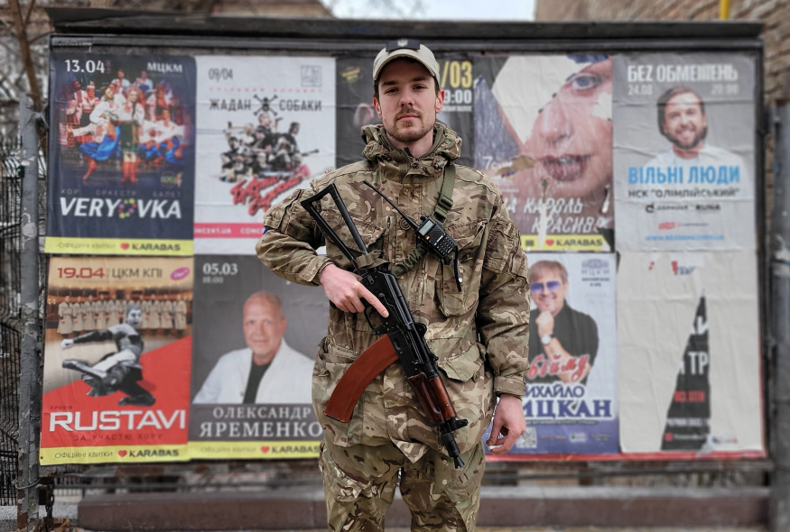 На фронті загинув громадський активіст Роман Ратушний