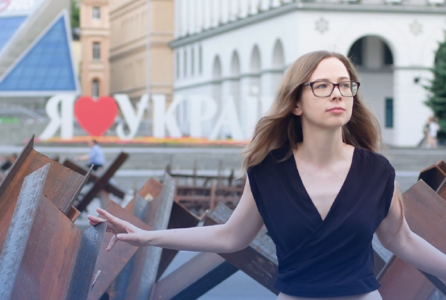 "How much water to the end of this war?": a collection of poems by Kateryna Yehorushkina