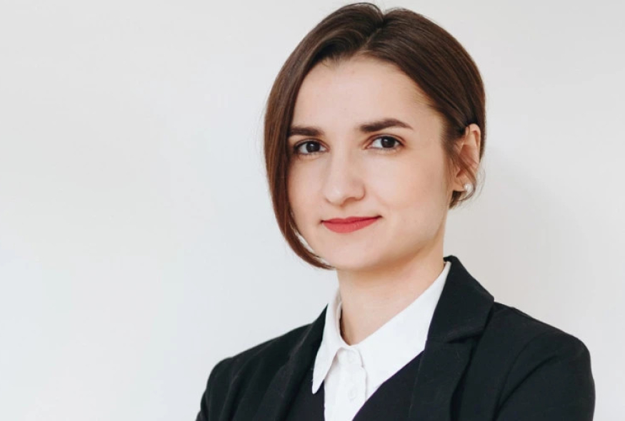 "Коли ми приїжджаємо з книжками в прифронтові бібліотеки, то бачимо, що насправді відбувається в цьому місті": виконавча директорка ПЕНу Терен про волонтерські ініціативи