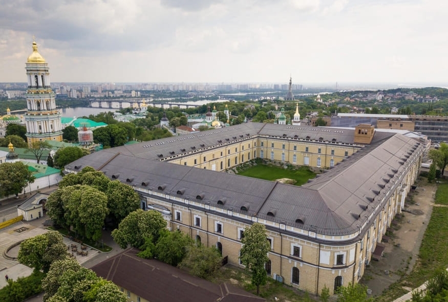 Битва за культуру: заява Ініціативної групи "Першого грудня" та Виконавчої Ради ПЕН щодо ситуації навколо українських державних інституцій у сфері культури