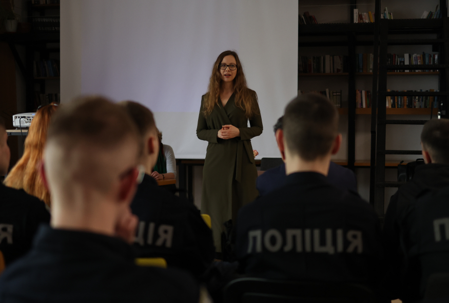 Катерина Єгорушкіна зустрілась з курсантами та ліцеїстами в Одесі