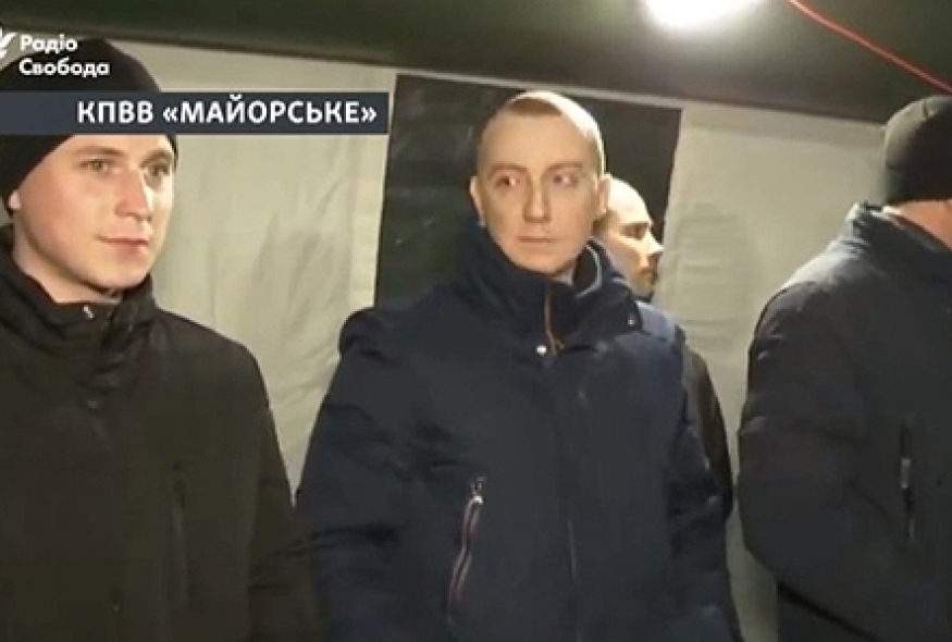 З ПОЛОНУ БОЙОВИКІВ "ДНР" У РАМКАХ ОБМІНУ ПОВЕРНУЛИСЯ ЖУРНАЛІСТИ АСЄЄВ ТА ГАЛАЗЮК